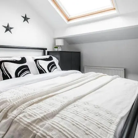Beautiful 4bd Family Burley Leeds * Leeds (West Yorkshire)